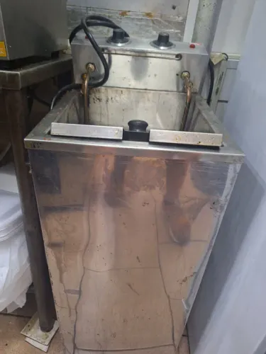  Fritadeira água e óleo 220w