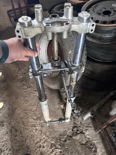 Suspensão de Xre 300 completa