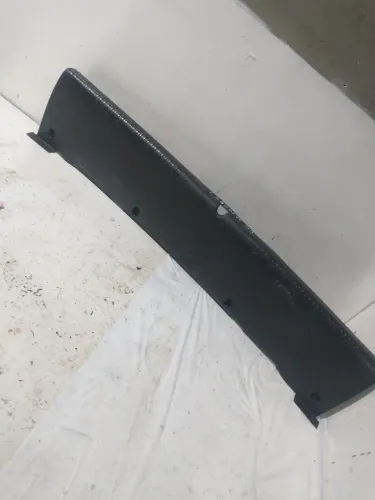 Moldura porta mala traseiro Laguna 2000