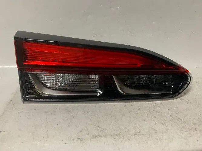 Lanterna traseira Corolla Cross 2025(tampa esquerdo motorista)