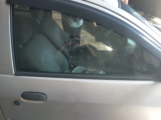 Vidro traseiro direito Ford Ka 2005 2p