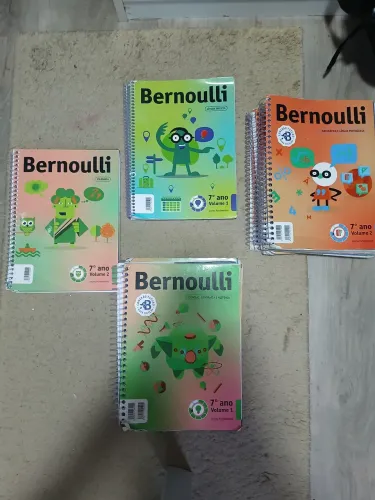 Livros Bernoulli 7° ano Volume 1, 2, 3 e 4 (coleção completa)