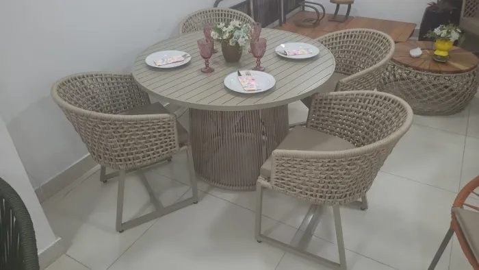 Jogo de mesa para área externa