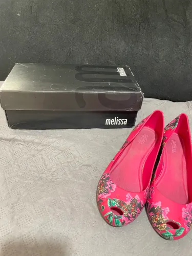 Sapatilha Melissa Ultragirl Rosa Floral (Borboletas) - Tam 33/34 - Na Caixa