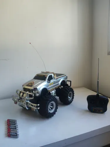 Caminhão Monster Truck Control Remoto