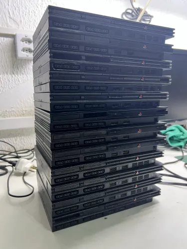 PS2 slim sucata (não liga) R$ 100 cada