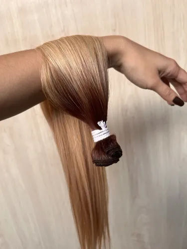 Cabelo humanizado na tela Loiro esfumado dourado 70cm 130g Bio humano