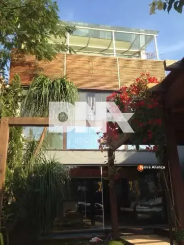 Casa em Condomínio : / Residencial / Barra da Tijuca