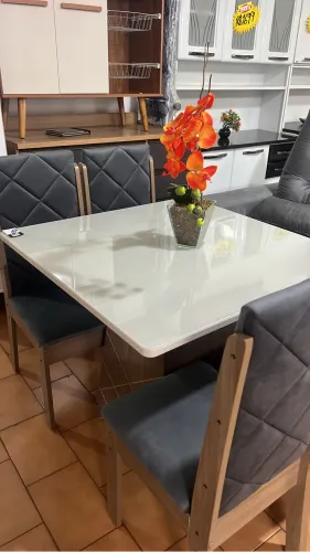 Mesa Off White Nova Com 04 Cadeiras 