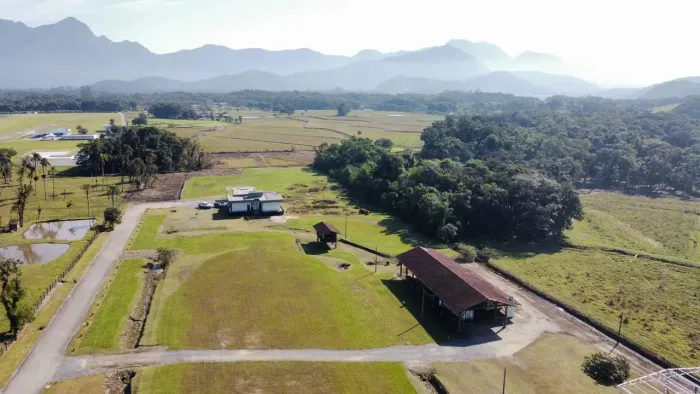 Fazenda/Sítio/Chácara para venda tem 312 metros quadrados com 3 quartos