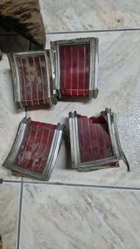 Vendo peças de opala e antigos 
