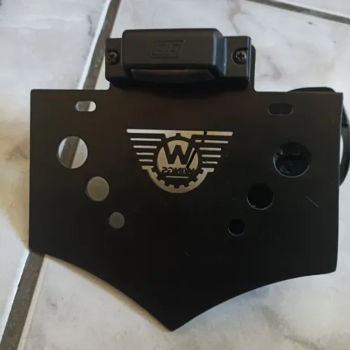 Suporte para placa lateral de motocicletas, Wing Custom.