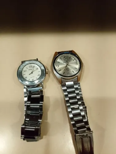 Relógio parado feminino