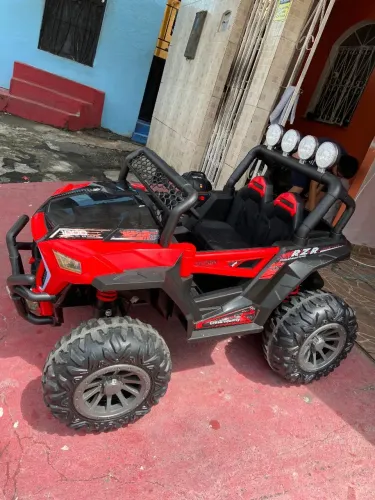 CARRO ELÉTRICO COM CONTROLE REMOTO  INFANTIL.