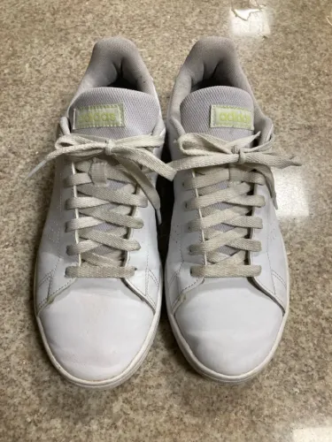 Tênis Adidas Branco