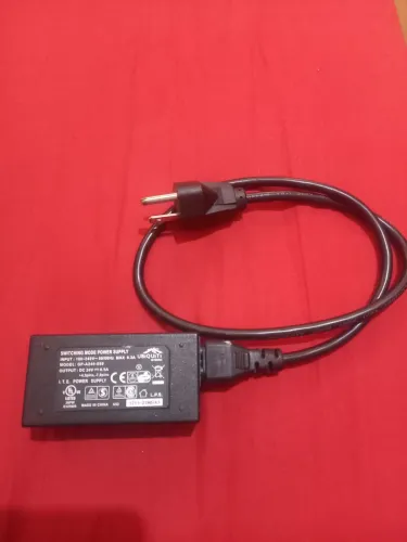 Ubiquiti com cabo de força