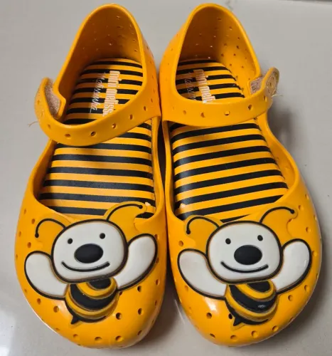 Sapatilha Infantil Abelha Mini Melissa