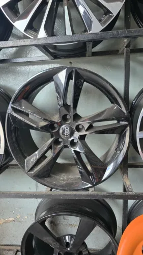 Jogo de roda aro 18 Audi golf