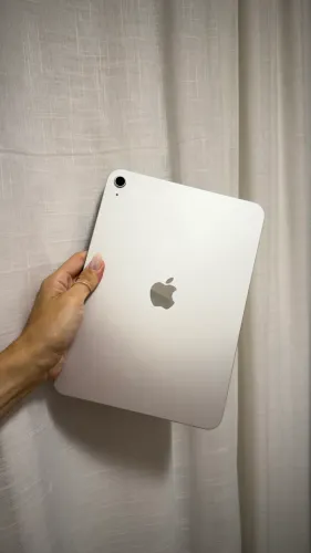 iPad 11 - 128gb 