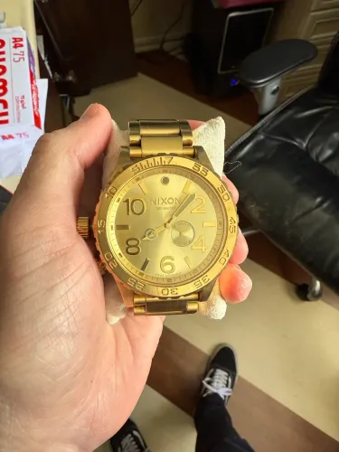 Relógio Nixon 51-30 gold