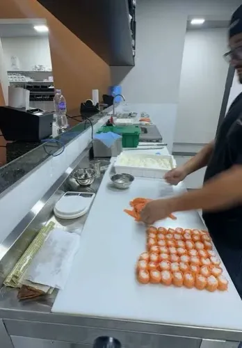 VAGA PARA SUSHIMAN PRODUÇÃO