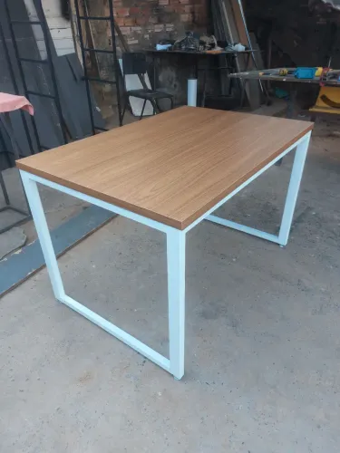 Mesa estilo industrial