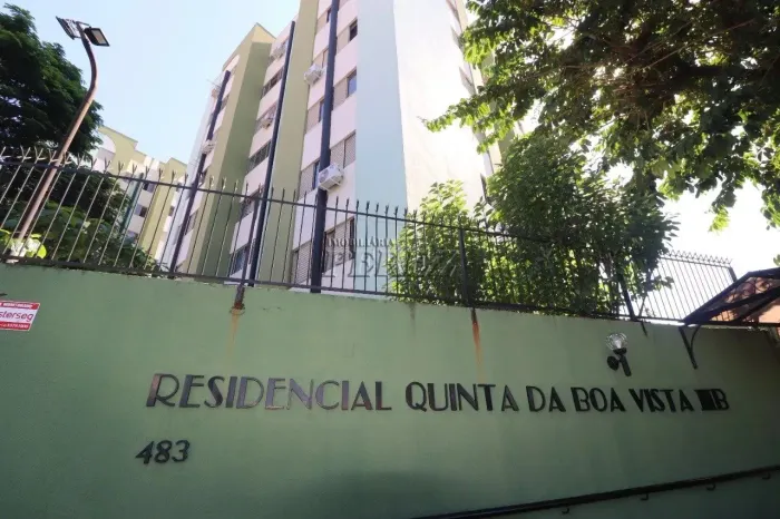 Apartamento à venda no condomínio Quinta da Boa Vista III na região sul de Londrina