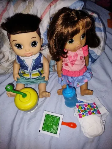 Bonecas Baby Alive - Menino e Menina