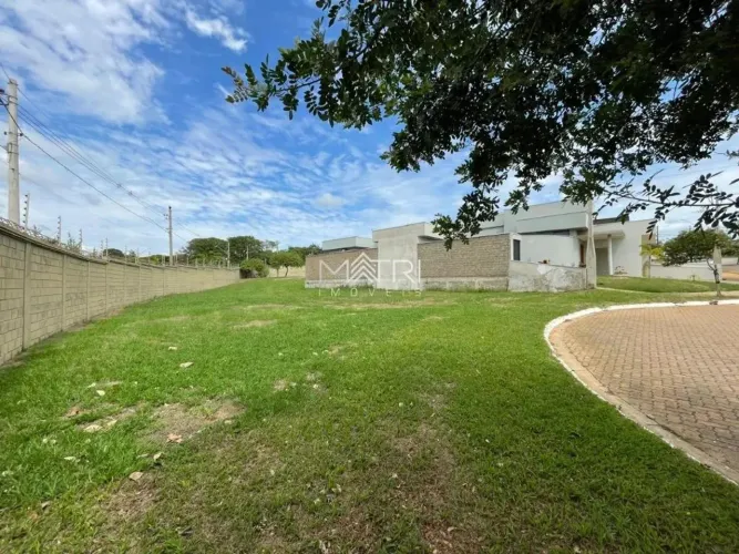 Venda de Terreno / Condomínio na cidade de Araraquara