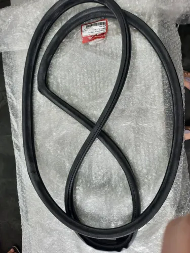 Borracha porta traseira esquerda Honda Fit 2009 a 2012