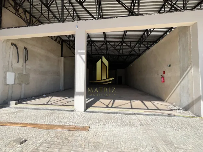 MATRIZ ALUGA PONTO COMERCIAL AVENIDA SÃO VICENTE