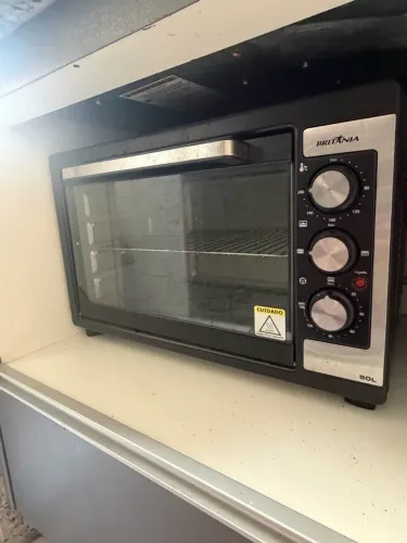 Forno elétrico 50 litros Britânia 