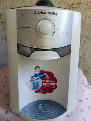 Vendo Purificador Colormaq semi -novo