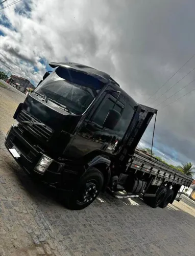 Caminhão Volvo VM 260