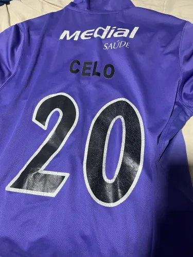 Roupa camiseta
