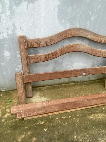 Cama de Madeira BOA