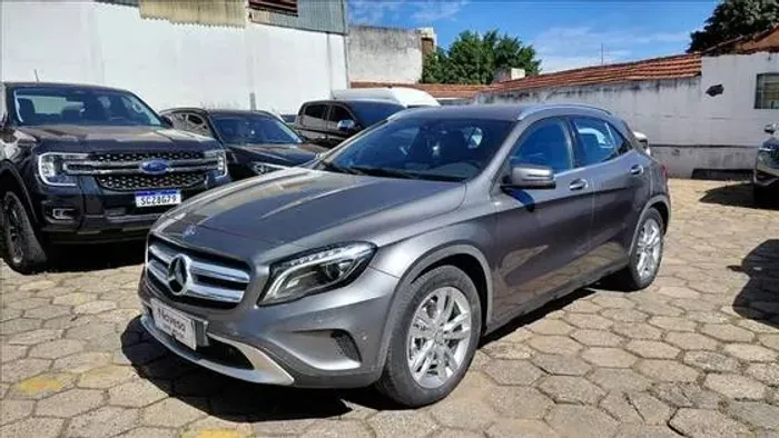 Mercedes-Benz GLA-200 GLA 200 Night 1.6. TB 16V Flex Aut. 2015