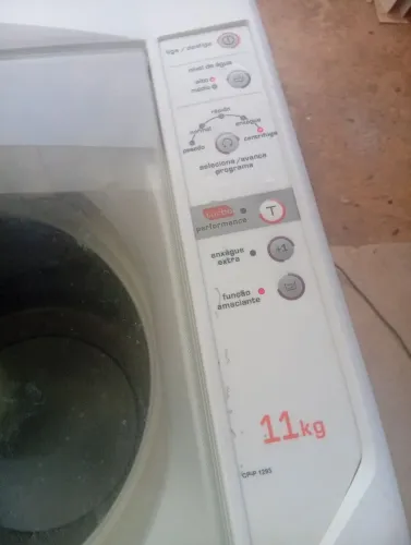 Venda de uma máquina de lavar roupa Brastemp 11 kg funcionando perfeitamente bem