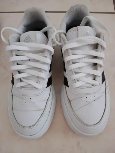 Tênis Adidas Courtblock 38