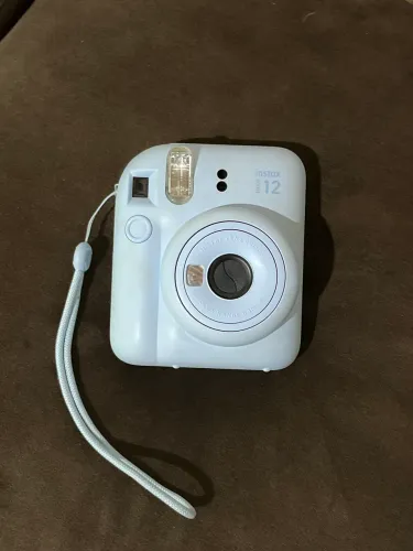 Câmera instax 12 mini (polaroid)