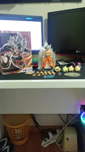 goku instinto superior sh figuarts black hole toys