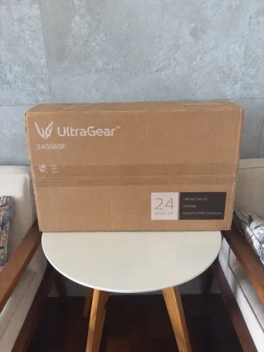 Monitor Gamer LG UltraGear 24" IPS 180Hz 1ms - NOVO, LACRADO NA CAIXA
