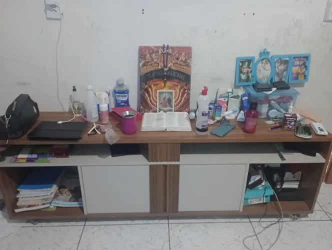 Vendo rack seminovo MDF 