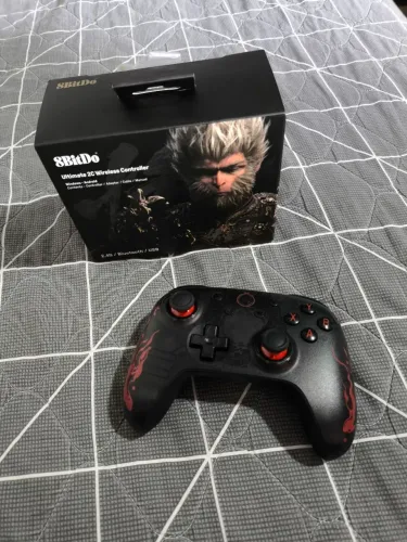 Controle Gamer 8BitDo Ultimate 2c - Edição Black Myth: Wukong