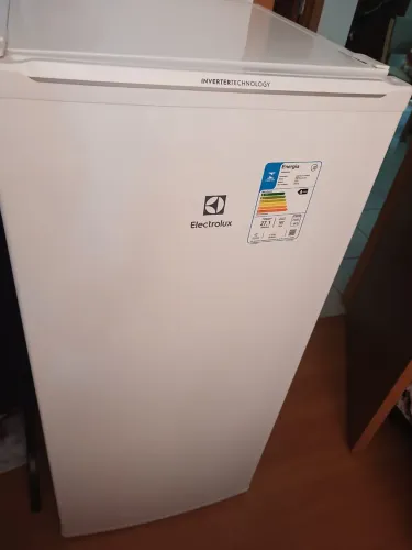 FREEZER ELECTROLUX FE119 162L - SEMINOVO | APENAS 5 MESES DE USO