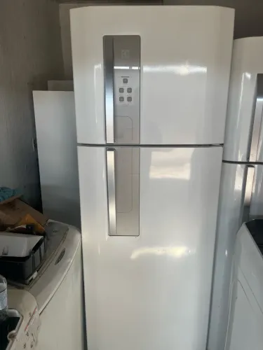 Geladiera Eletrolux 450 litros