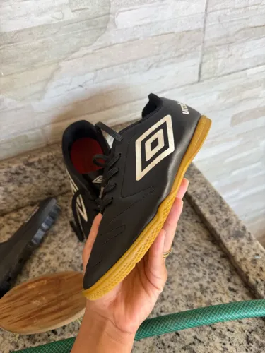 Chuteira 35/36