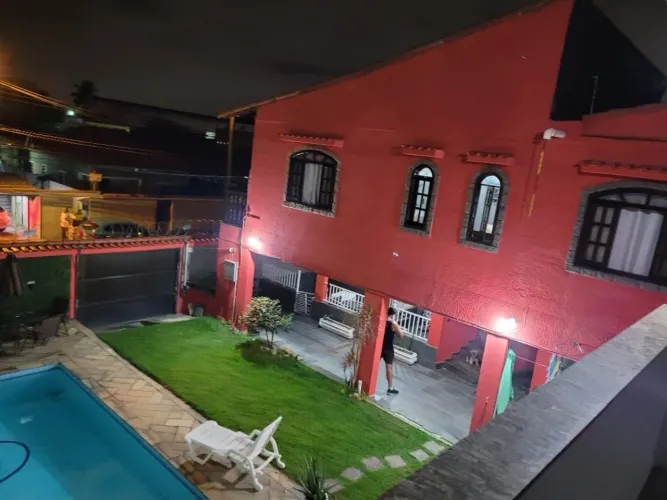 Vendo casa no centro de Nova Iguaçu