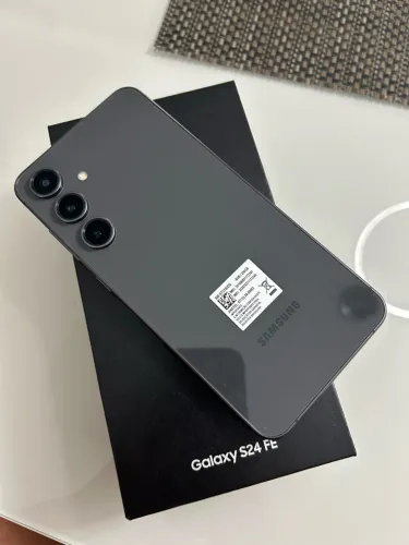 Vendo celular sansung s24  de 256g novíssimo 