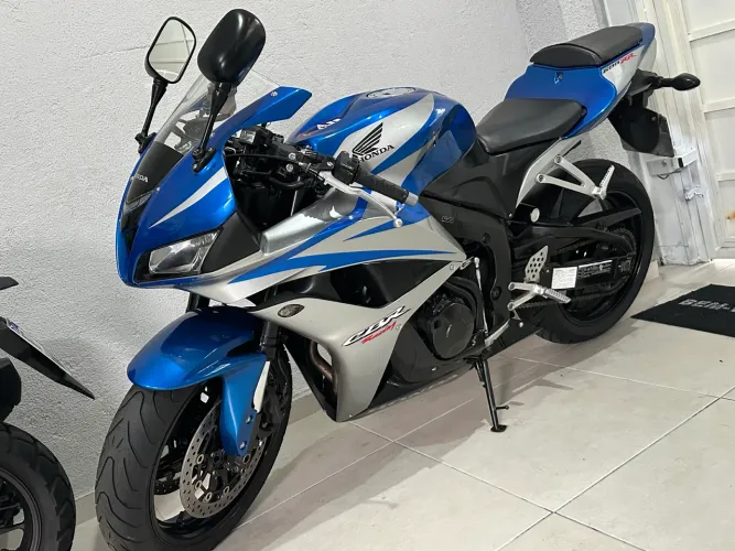 Cbr 600 RR 2007 azul  Red Bull
